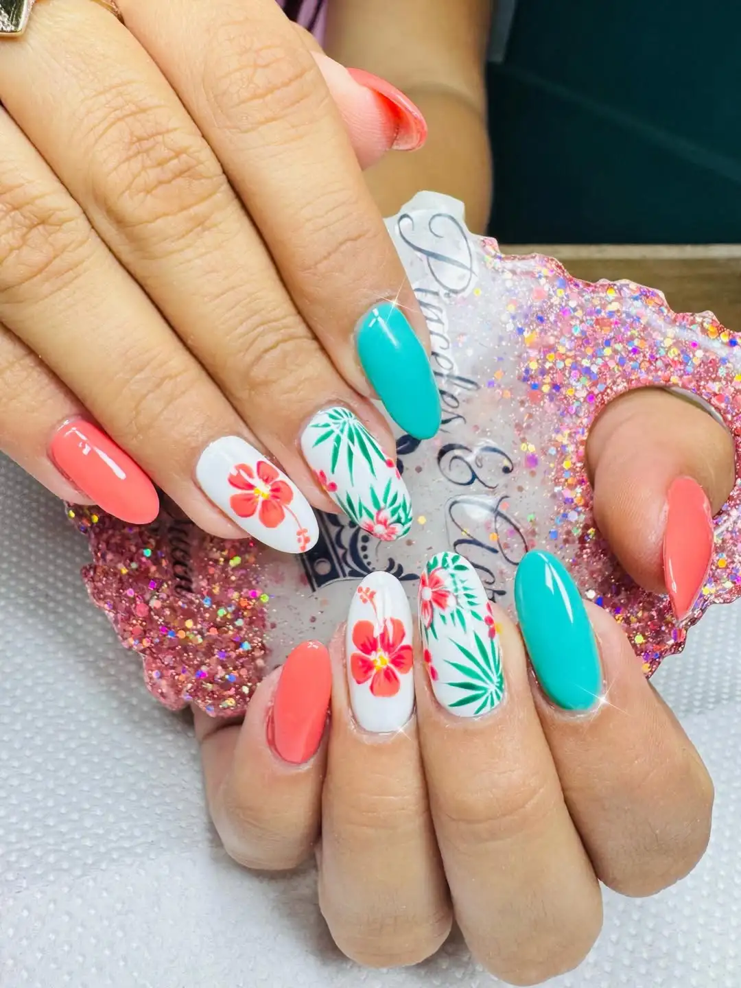 Diseño Gel X con estilo elegante