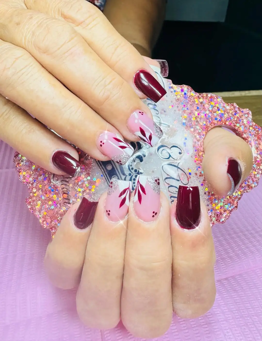 Aplicación Gel X con diseño delicado